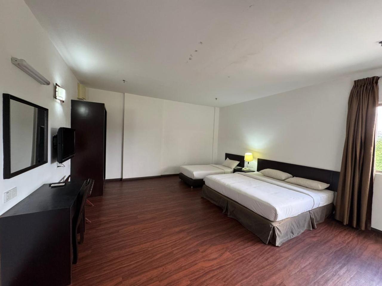 Hotel Pandan Johor Bahru Exterior photo